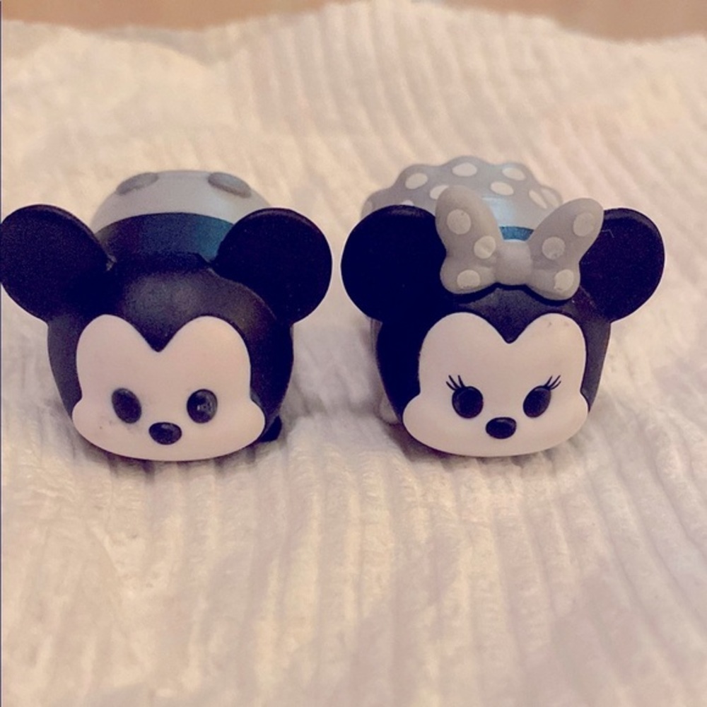 Disney Tsum Tsum Mickey and Minnie Figures - Black, gray and white